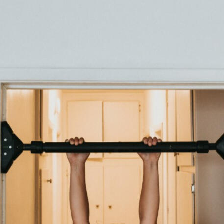 Pull up bar